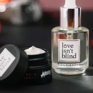 LOVE ISN'T BLIND - CUTICLE OIL MISCHIEVOUS 15ml - Afbeelding 2